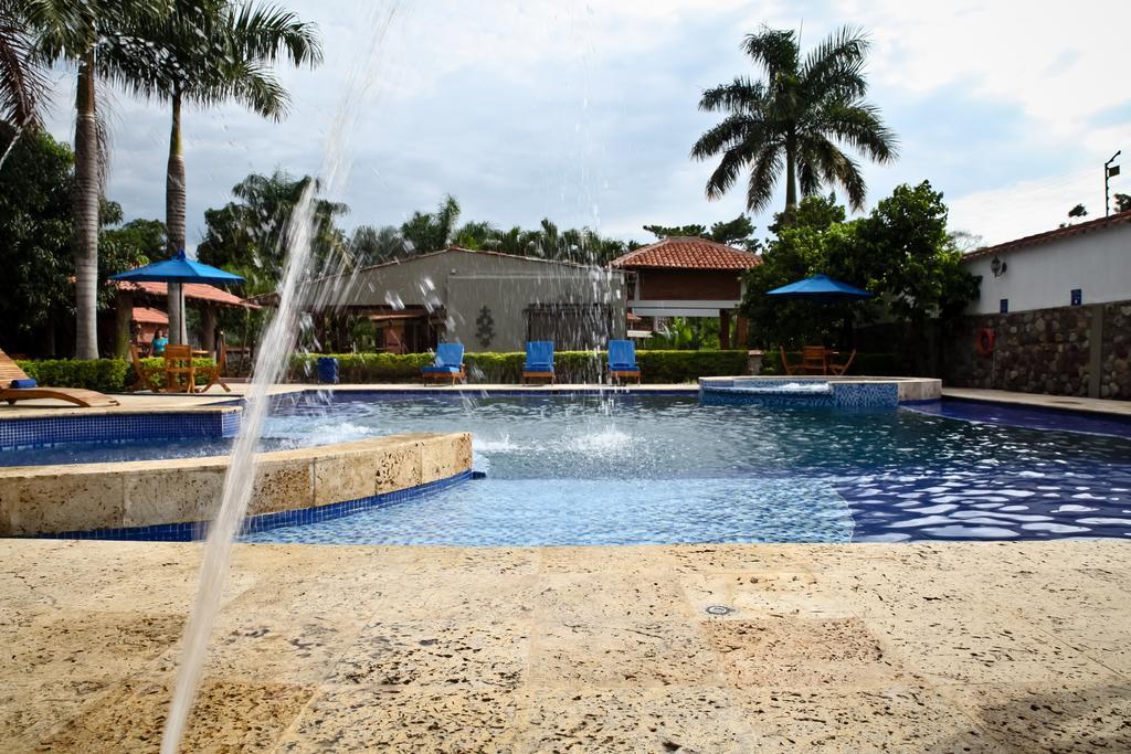 Hotel Boutique Villas De San Sebastian La Palmera Bagian luar foto