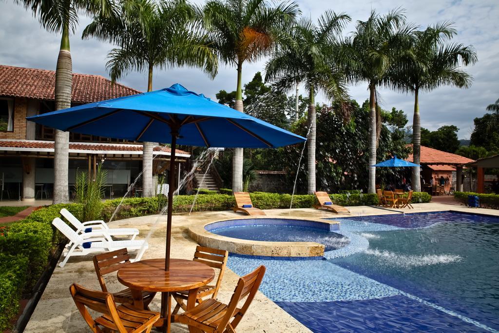 Hotel Boutique Villas De San Sebastian La Palmera Bagian luar foto