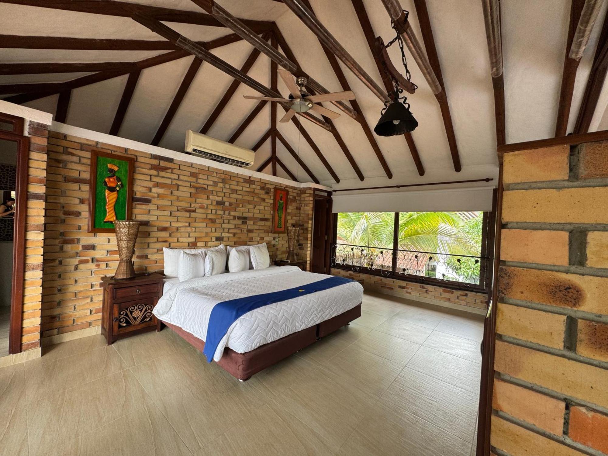 Hotel Boutique Villas De San Sebastian La Palmera Bagian luar foto